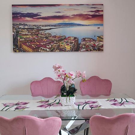 Napoli Central Lumina Suites Exteriör bild